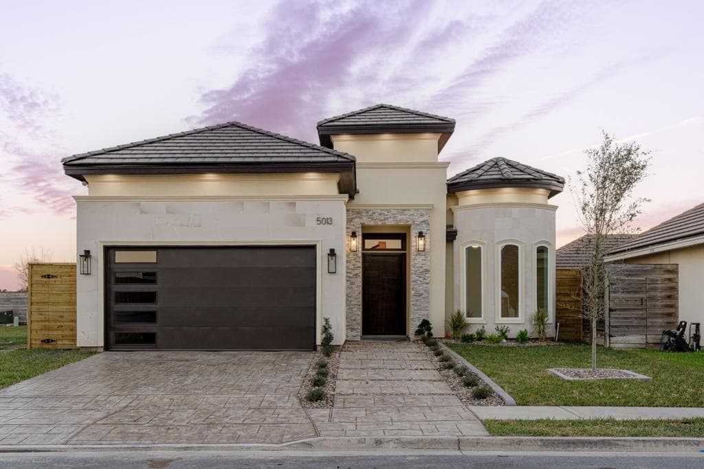 Custom luxury home at 5013 Sweetwater Ave, McAllen TX